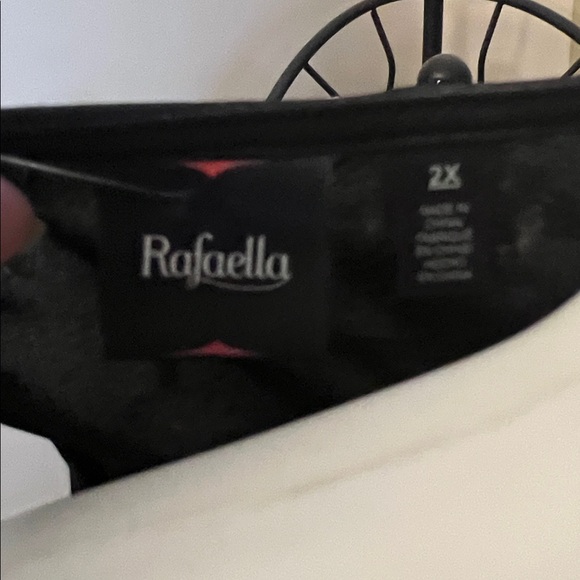 Rafaella Black Sleeveless Blouse NWT - Picture 3 of 5